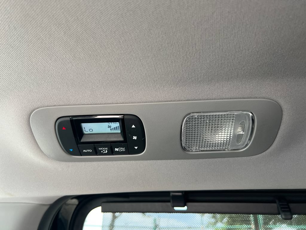 Used 2023 Honda Odyssey EX-L image 17