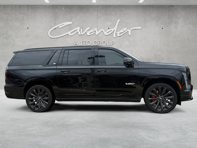 Certified 2025 Cadillac Escalade ESV V AWD/4WD image 15