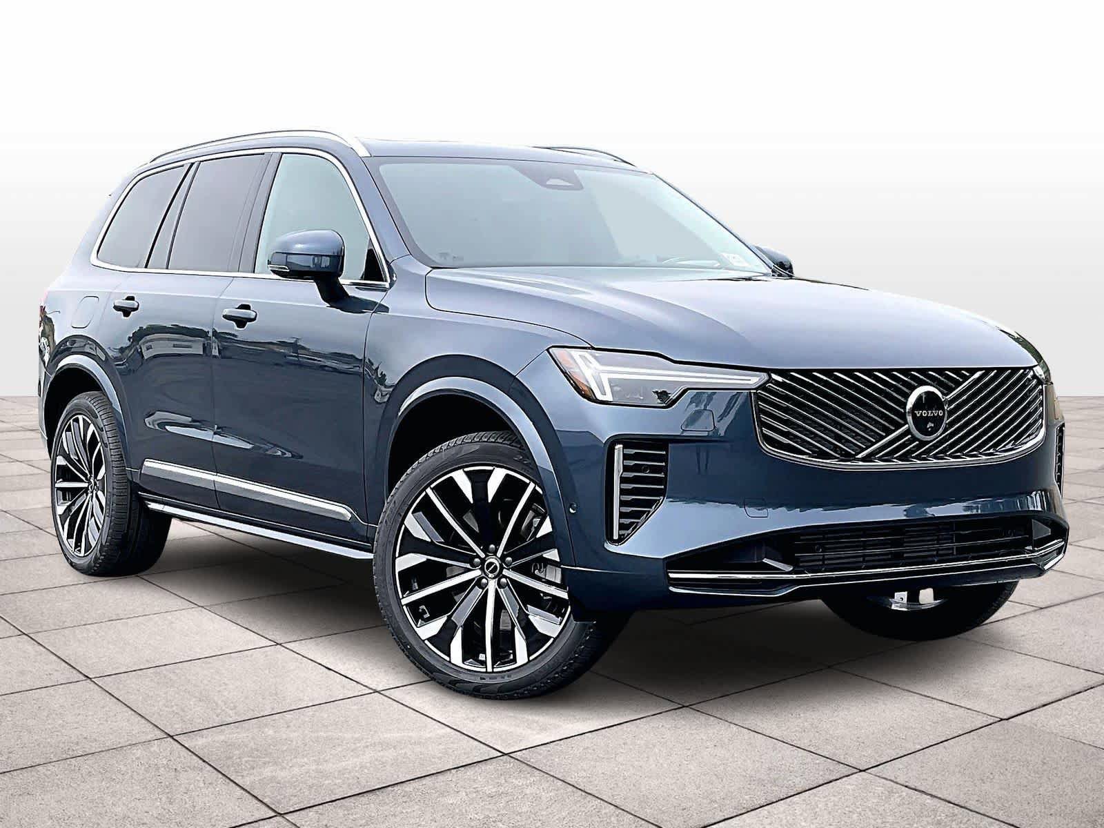 New 2026 Volvo XC90 T8 Plus w/ Protection Package Premier image 2
