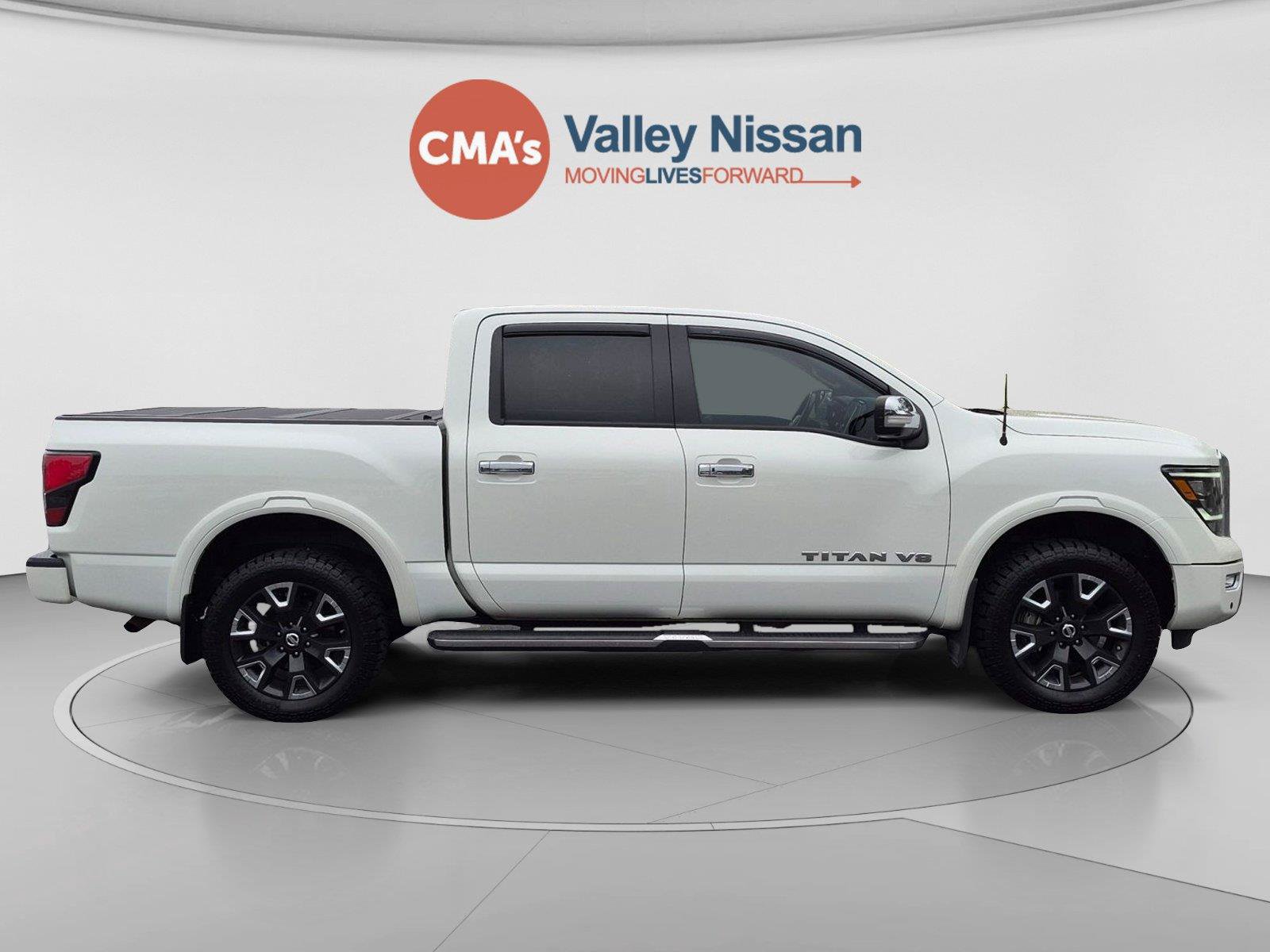 Used 2020 Nissan Titan Platinum Reserve AWD/4WD image 6