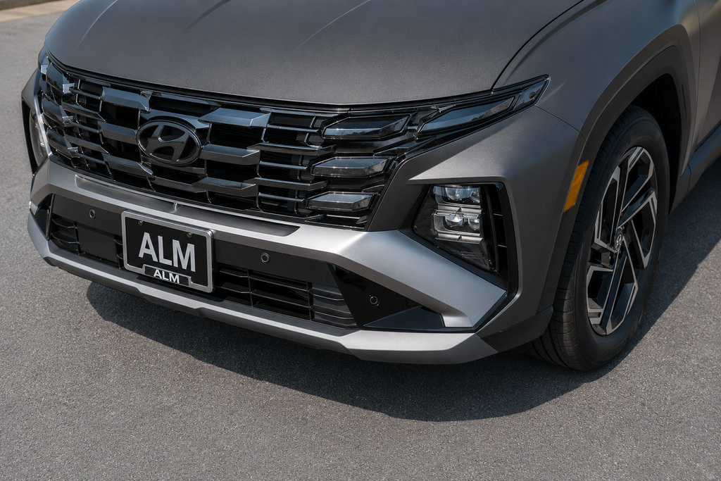 New 2026 Hyundai Tucson Limited FWD image 11