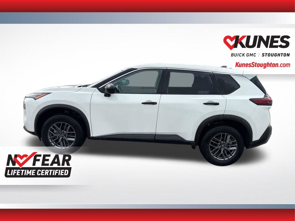 Used 2023 Nissan Rogue S image 8