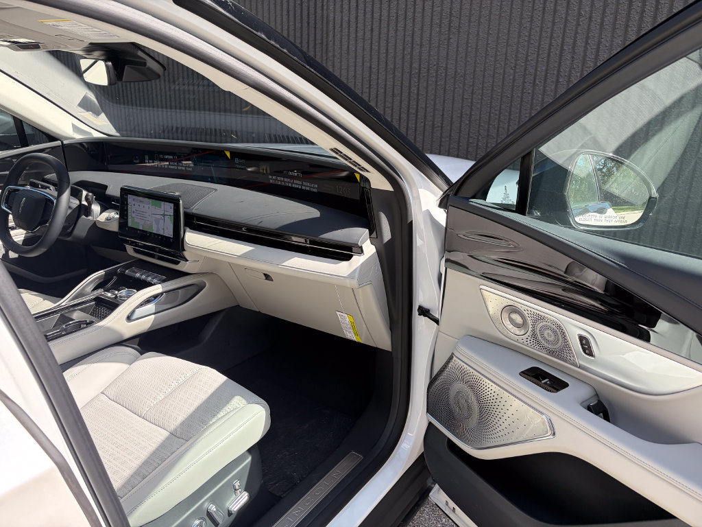 New 2026 Lincoln Nautilus Reserve AWD/4WD image 27