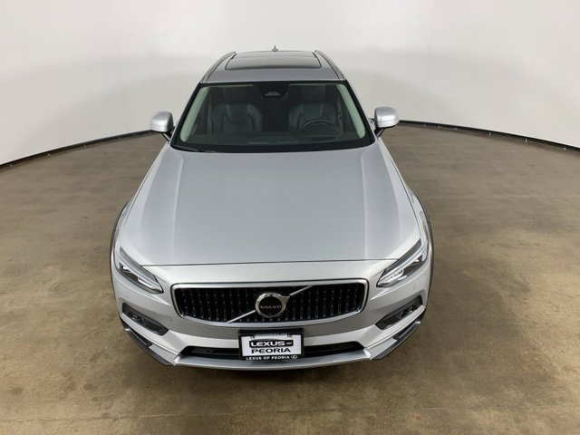 Used 2024 Volvo V90 B6 Cross Country Ultimate w/ Protection Package Premier image 3