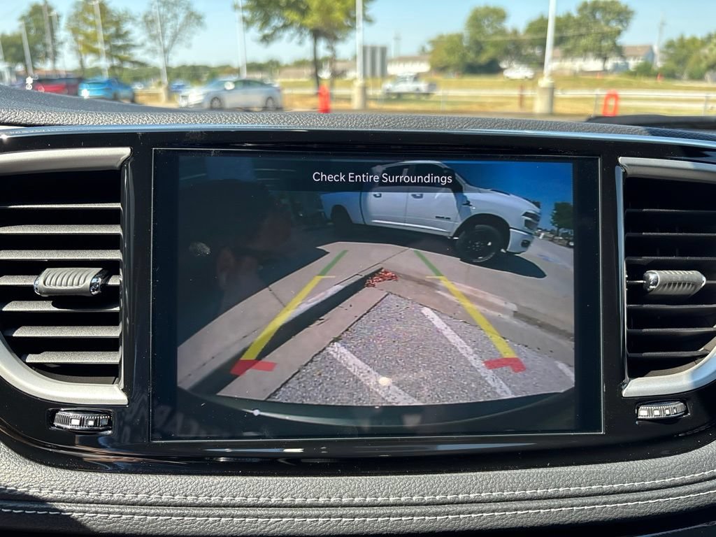 New 2027 Chrysler Pacifica Select FWD image 40