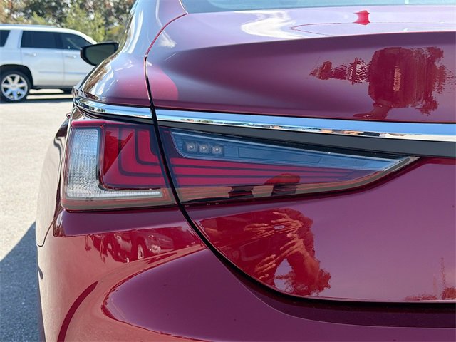 New 2025 Lexus ES 350 w/ Premium Package image 10