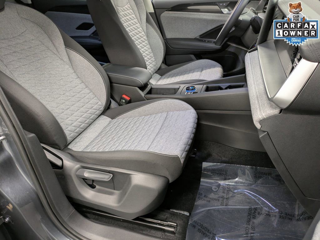 Used 2025 Volkswagen Tiguan S image 29