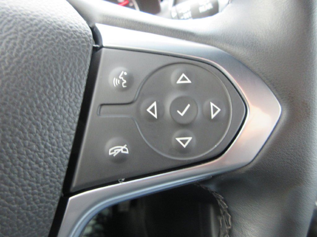Used 2023 Chevrolet Traverse High Country AWD/4WD image 30