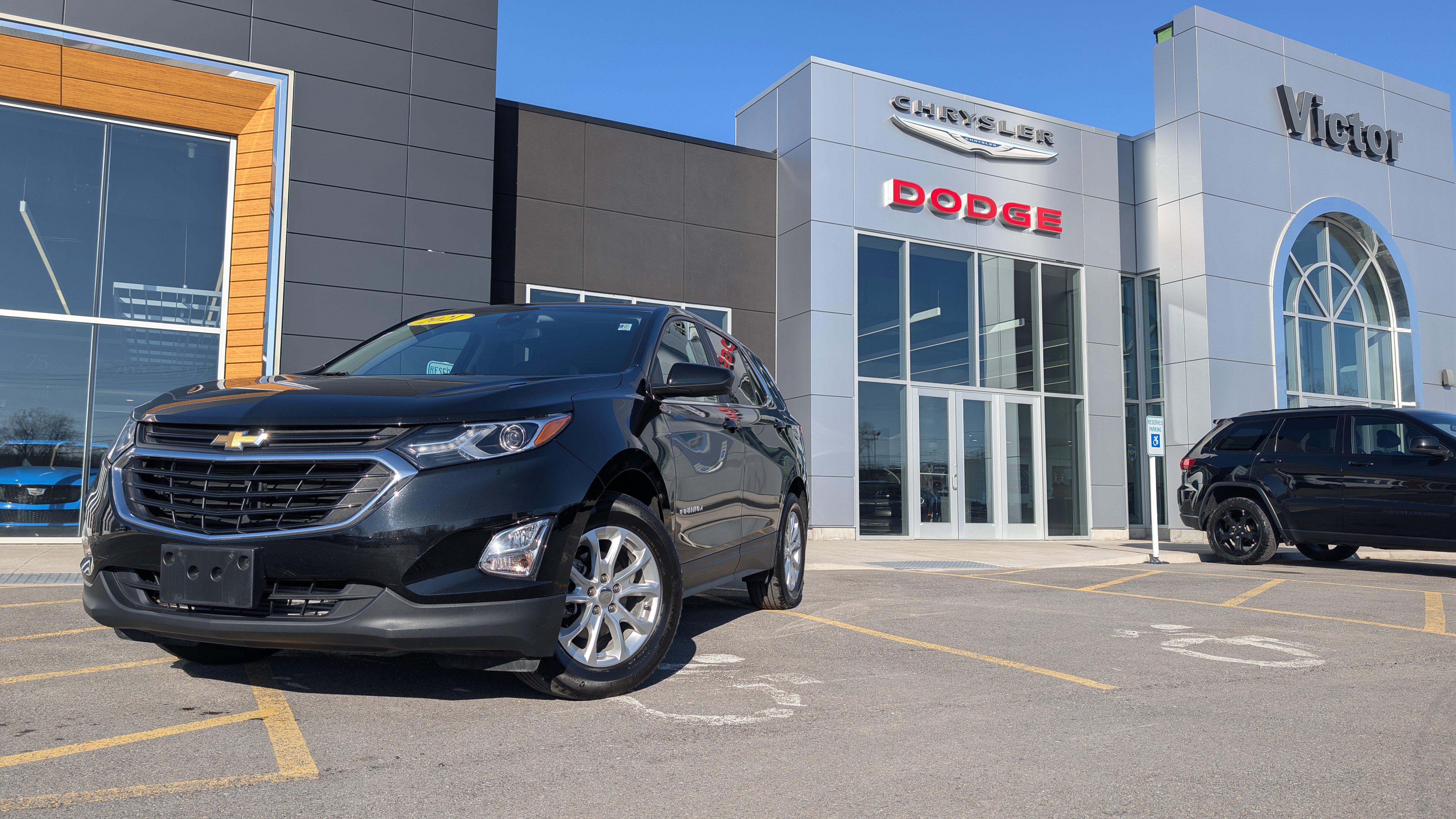 Used 2021 Chevrolet Equinox LT image 1
