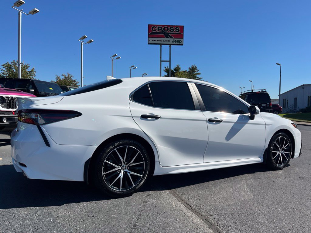 Used 2023 Toyota Camry SE w/ Audio Upgrade Package FWD image 43