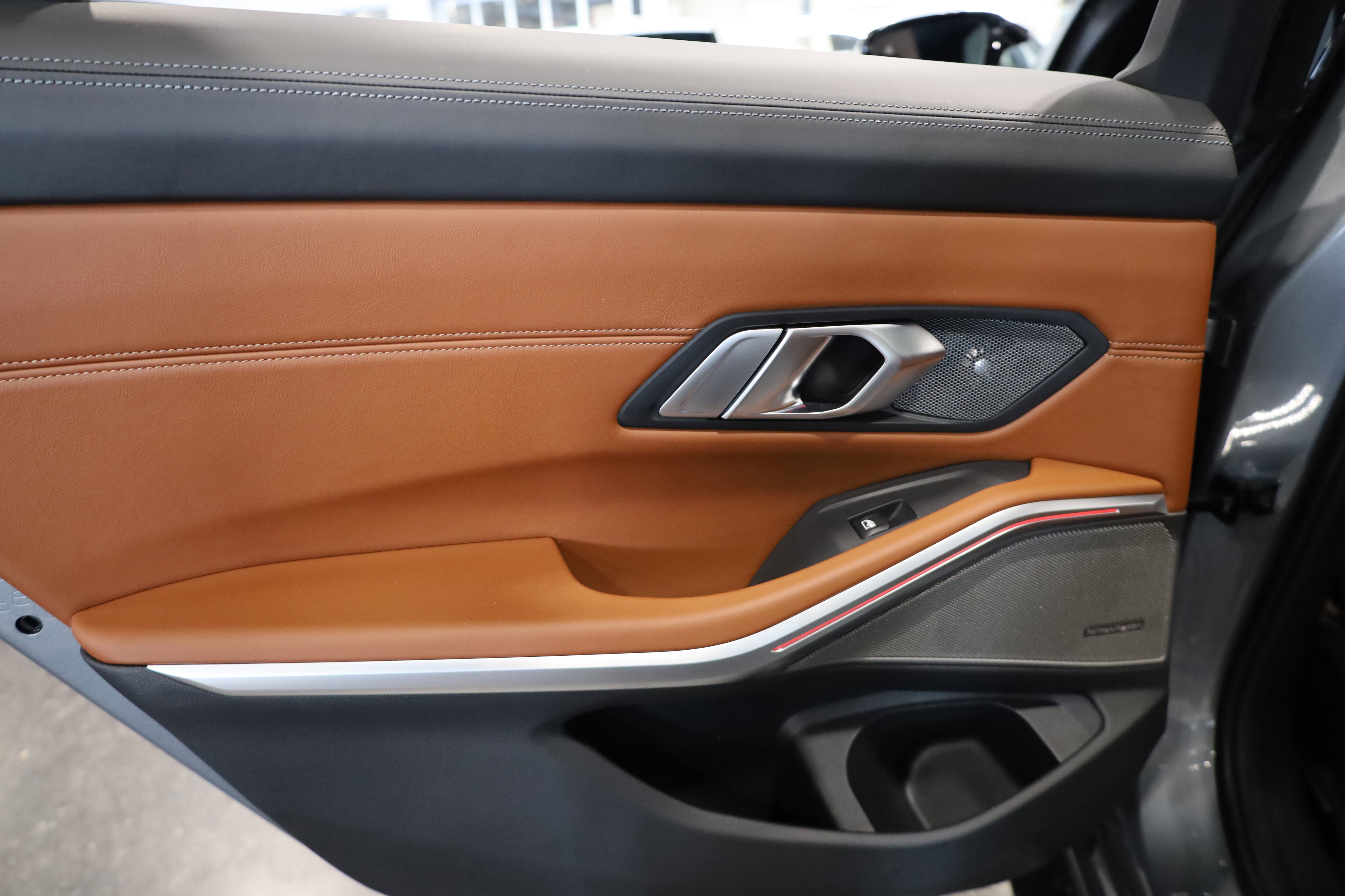 Used 2023 BMW M3 Competition w/ M Carbon Exterior Package image 33