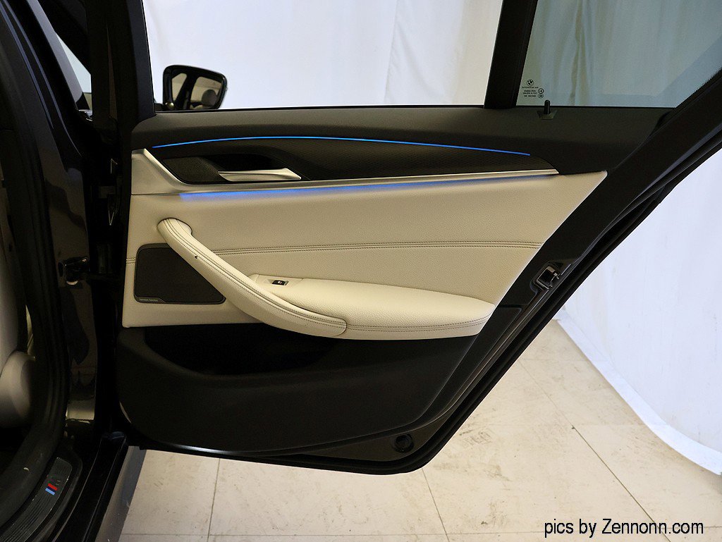 Certified 2023 BMW 530e 530e w/ M Sport Package image 32