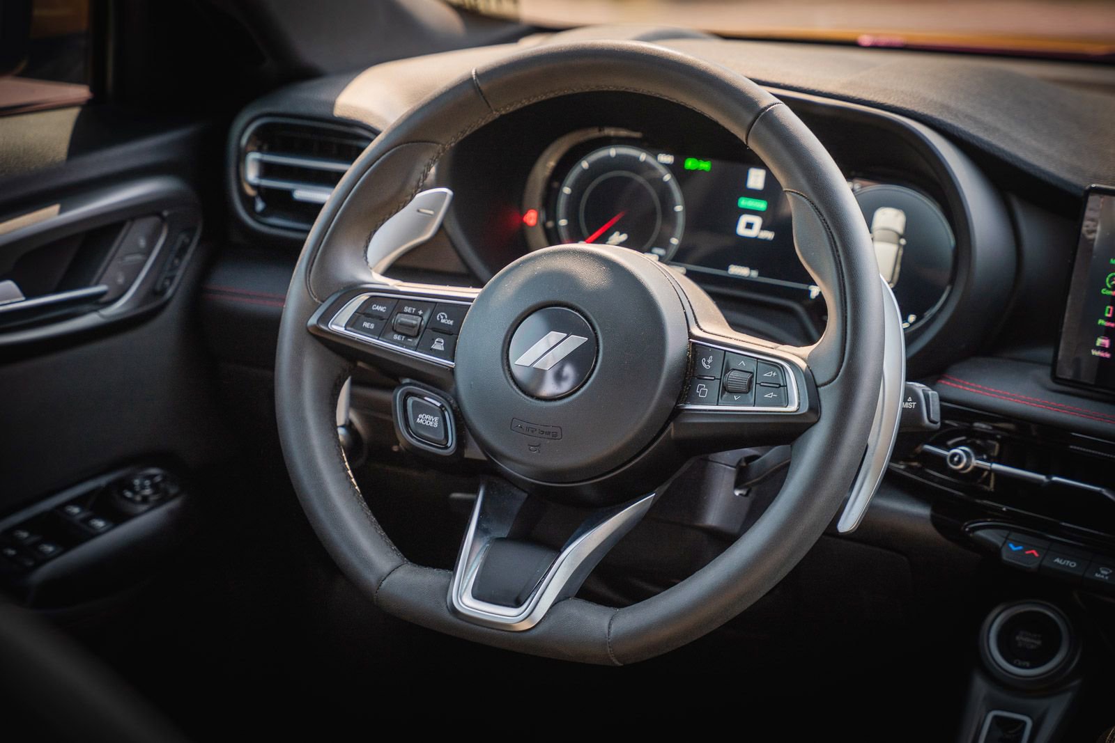 Used 2024 Dodge Hornet R/T image 34