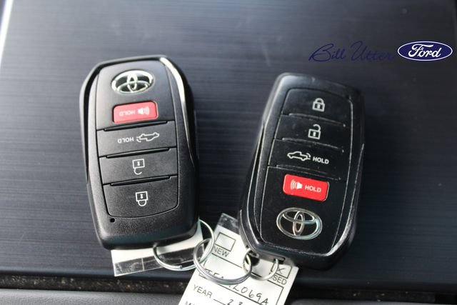 Used 2023 Toyota Tundra Platinum AWD/4WD image 27