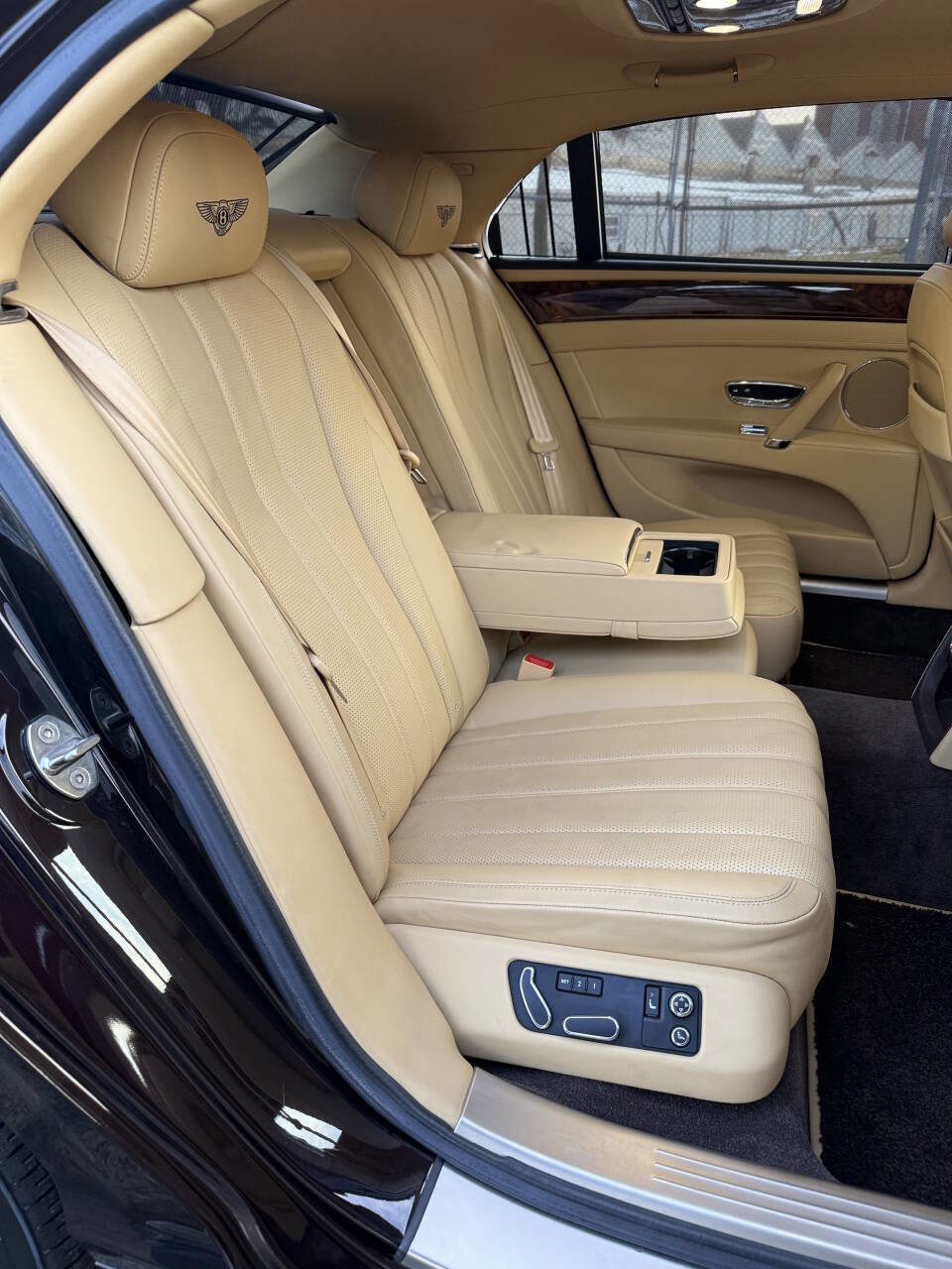 Used 2014 Bentley Flying Spur W12 image 15