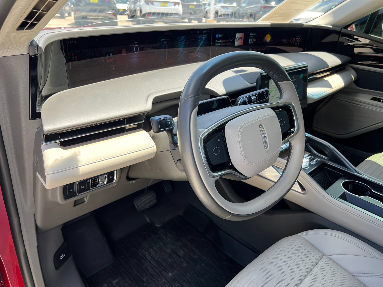 Used 2024 Lincoln Nautilus Reserve AWD/4WD image 28
