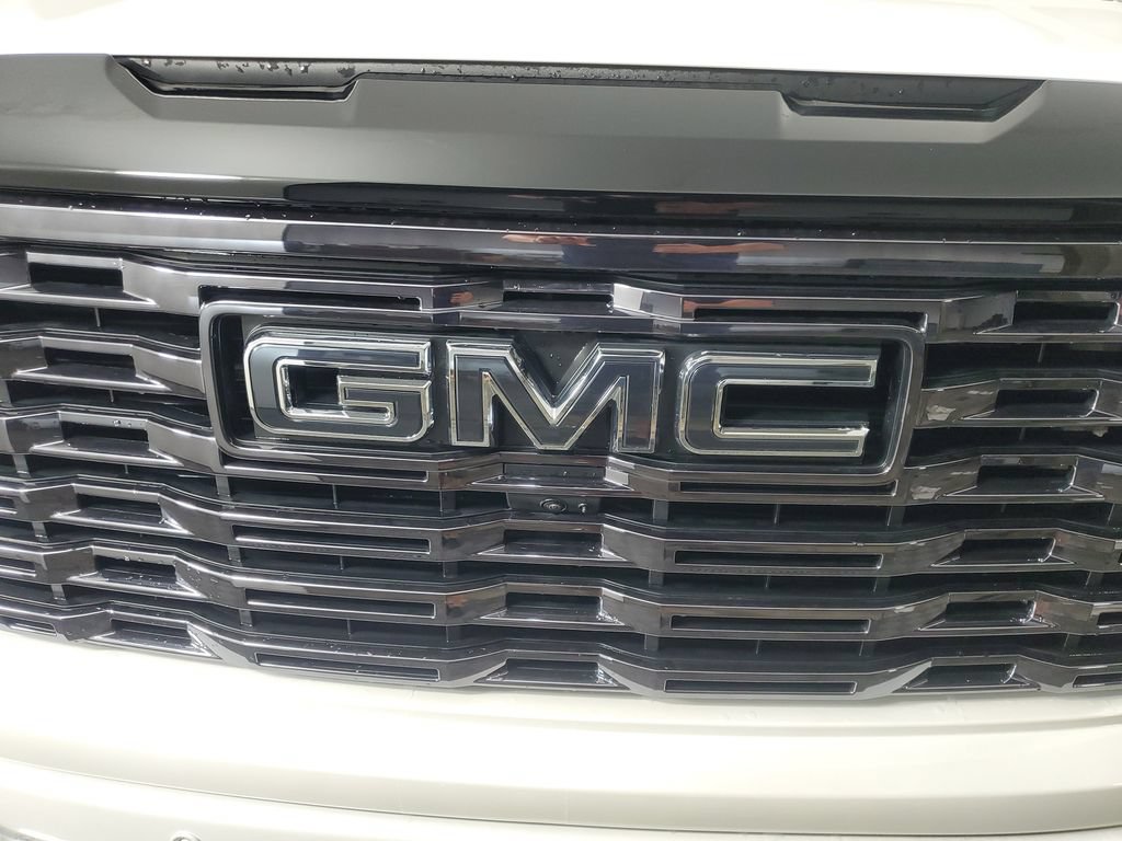 Used 2025 GMC Sierra 1500 Denali Ultimate AWD/4WD image 10