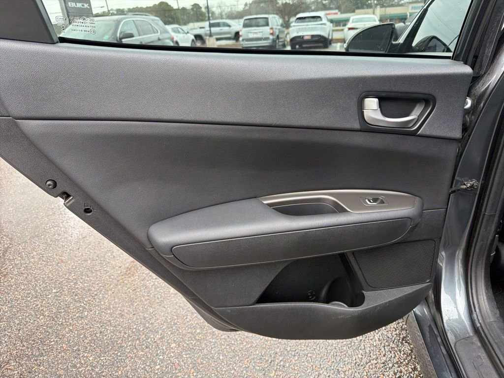 Used 2020 Kia Optima SE image 23