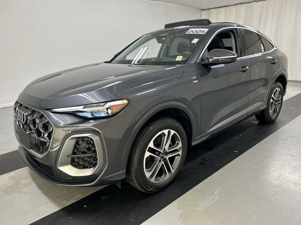 Used 2025 Audi Q5 Premium Plus w/ Premium Plus image 5