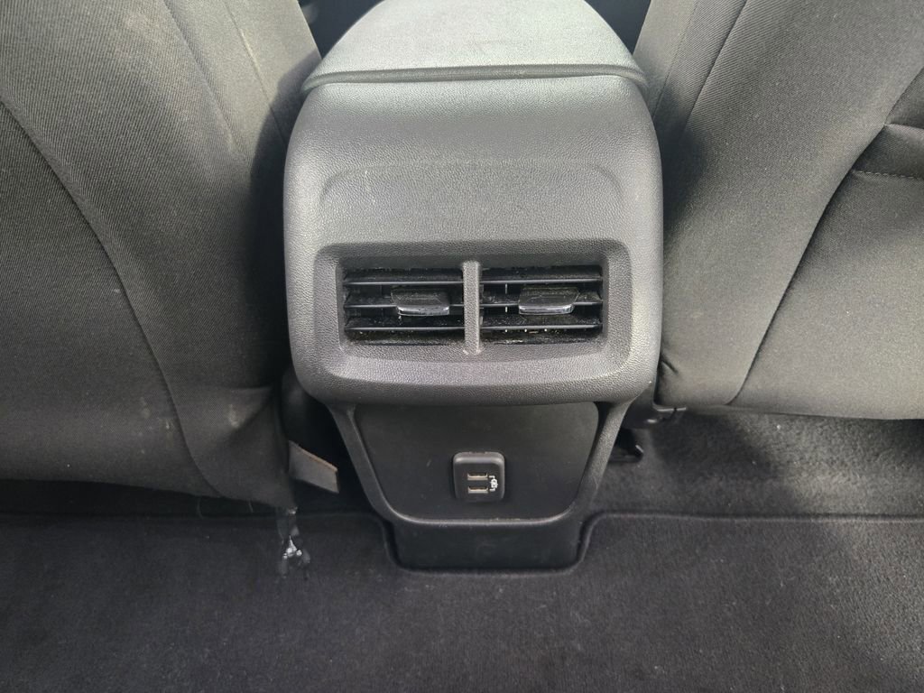 Used 2023 Chevrolet Equinox LS w/ LS Convenience Package FWD image 32