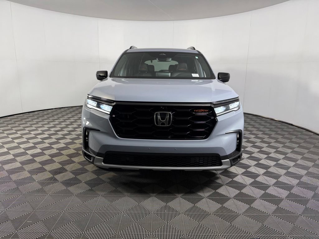Used 2024 Honda Pilot TrailSport image 9