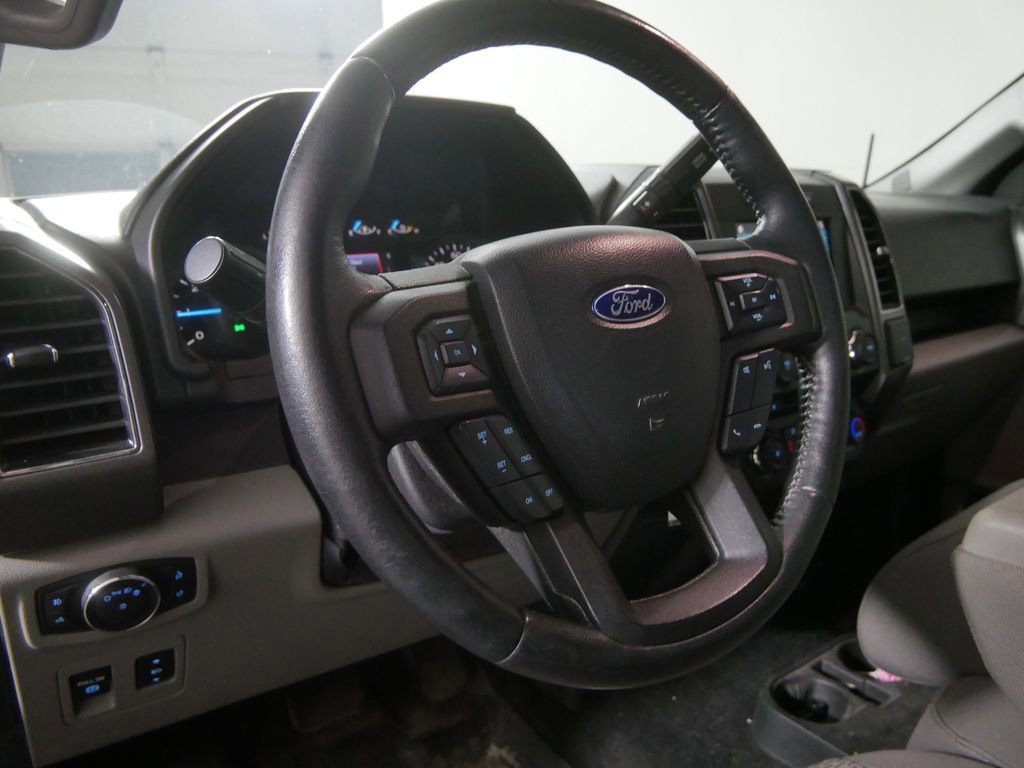 Used 2018 Ford F150 XLT w/ Equipment Group 302A Luxury AWD/4WD image 13