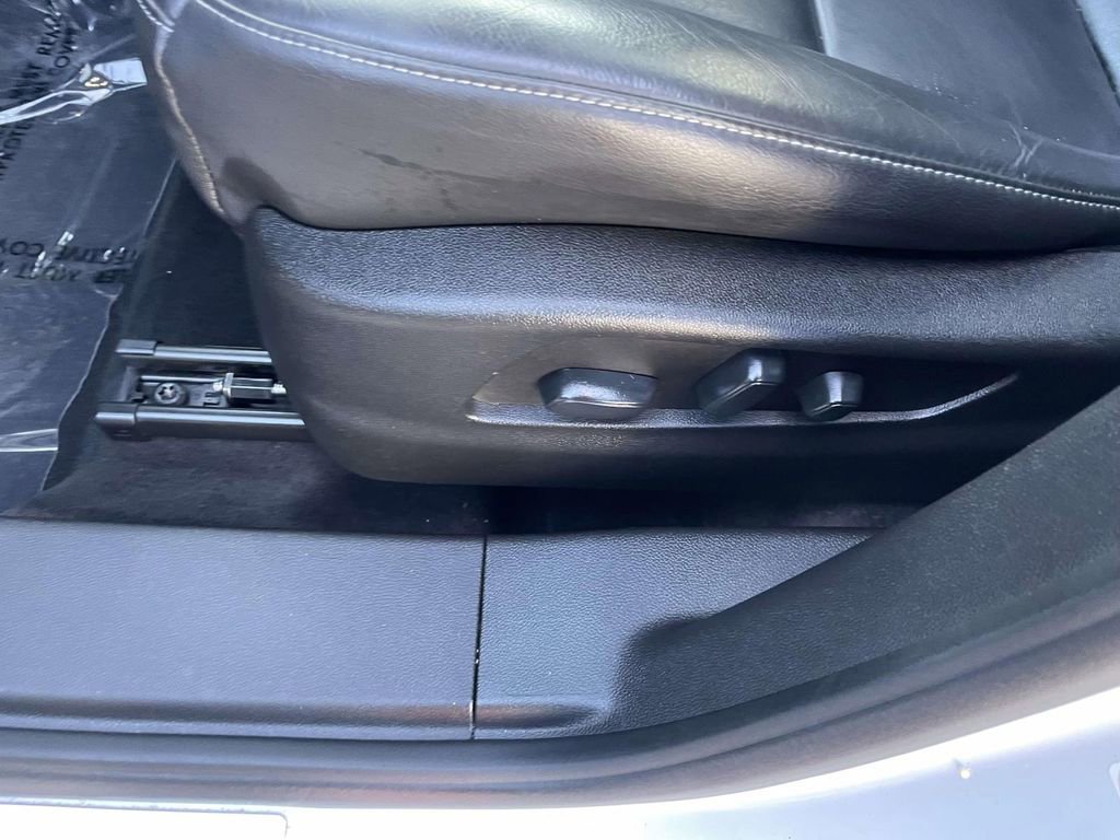 Used 2021 Cadillac XT4 Premium Luxury w/ Cold Weather Package image 30