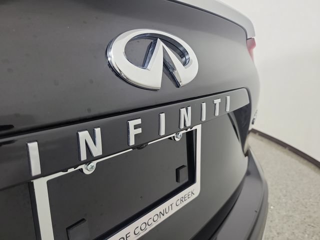Certified 2025 INFINITI QX50 Luxe AWD/4WD image 5