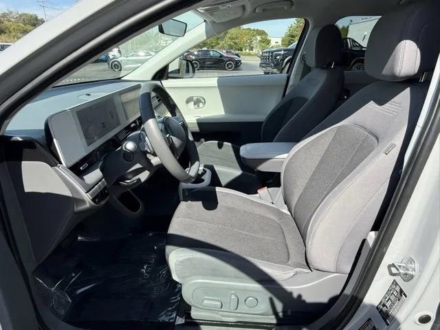 Used 2024 Hyundai Ioniq 5 SE image 13