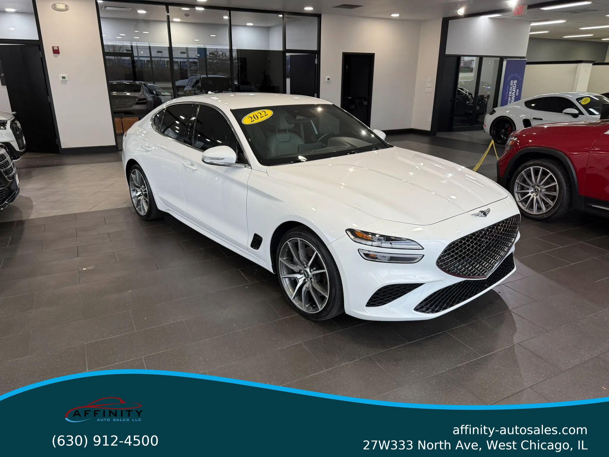 Used 2022 Genesis G70 3.3T image 1
