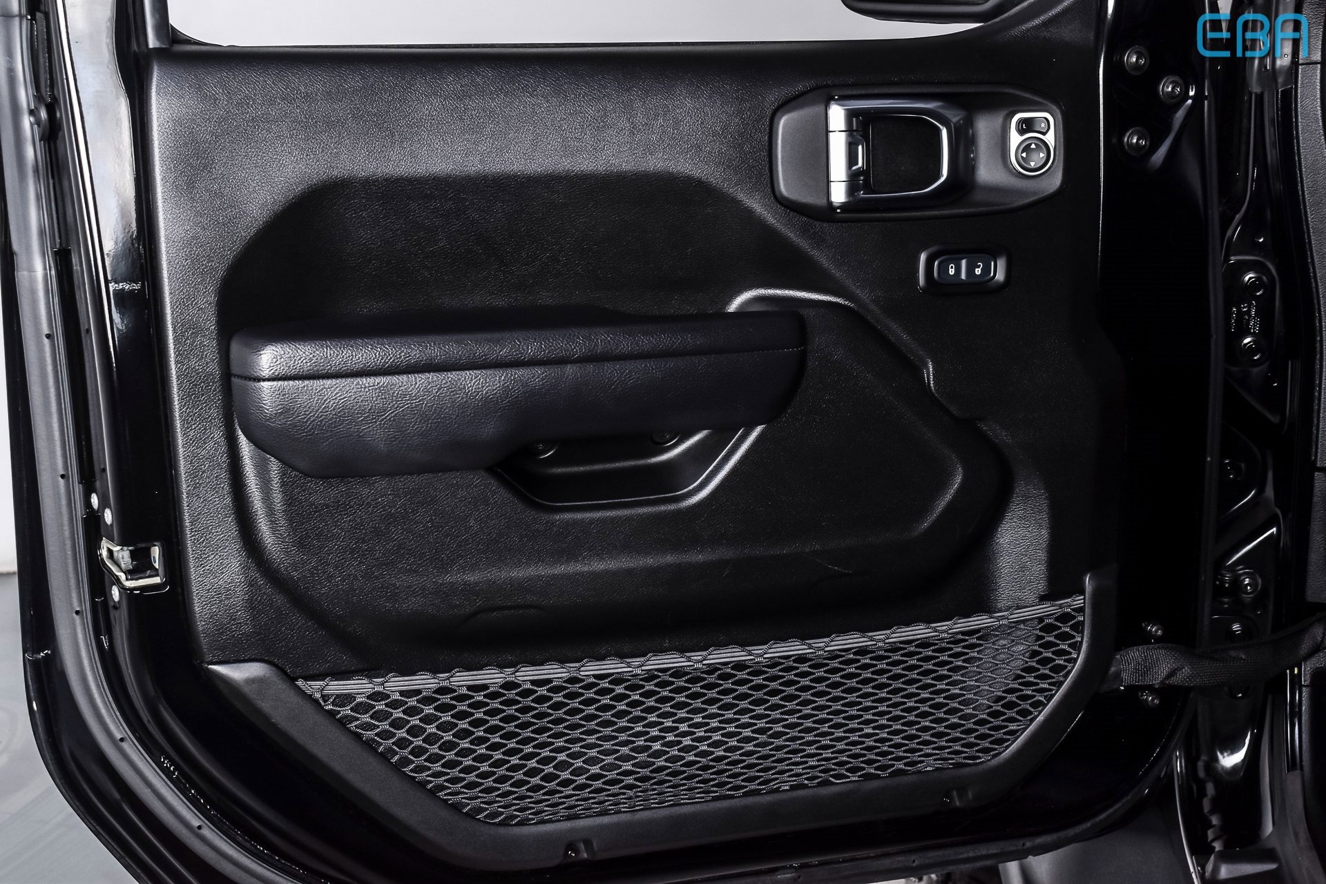 Used 2023 Jeep Wrangler Unlimited w/ Convenience Group image 15