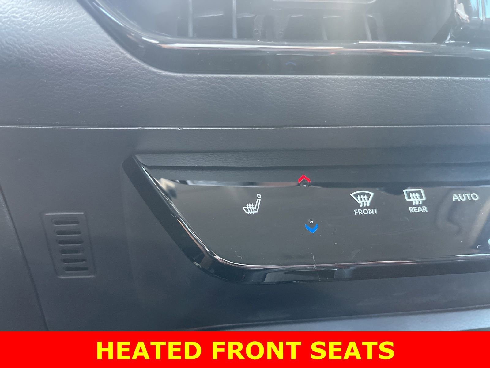 New 2026 Nissan Kicks SR w/ Cold Weather Package image 24