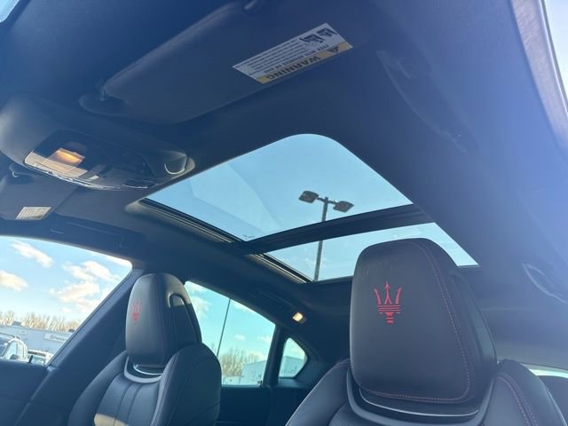 Used 2022 Maserati Levante Modena S image 21