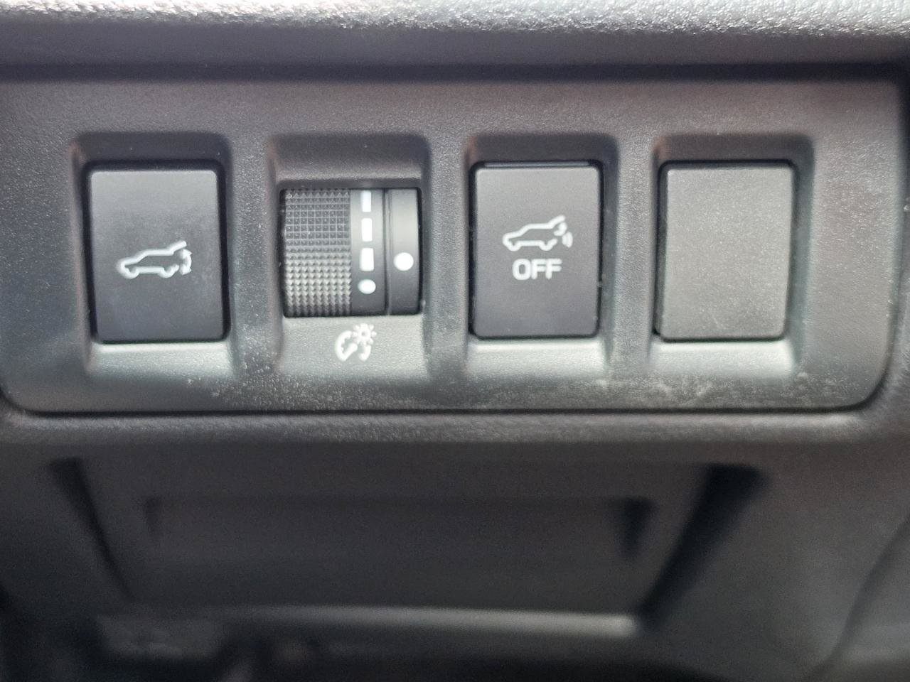 Used 2024 Subaru Outback Limited AWD/4WD image 17