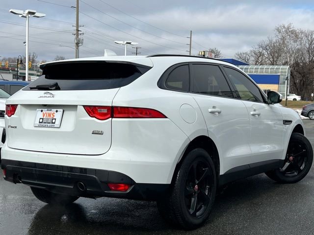 Used 2019 Jaguar F-PACE Premium image 14