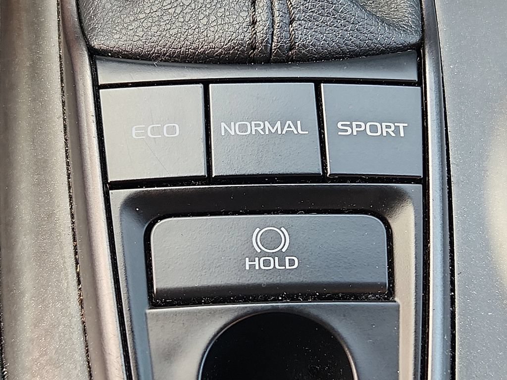 Used 2024 Toyota Camry XSE FWD image 22