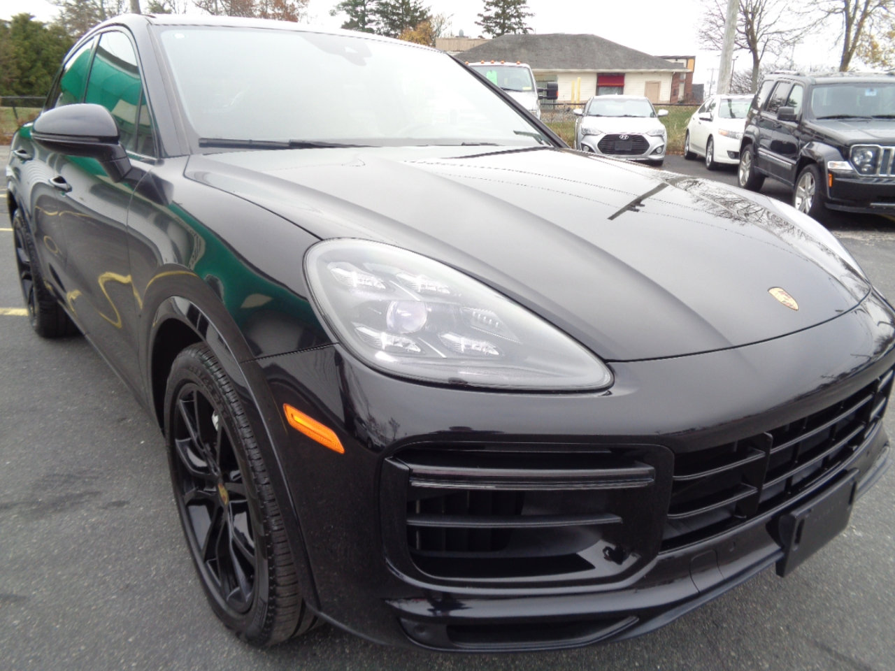 Used 2021 Porsche Cayenne Turbo w/ Performance Package (PG2) AWD/4WD image 18