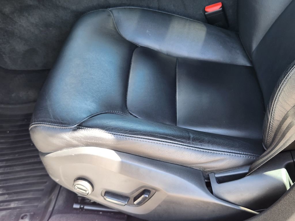 Used 2020 Volvo S60 T6 Momentum w/ Protection Package image 8
