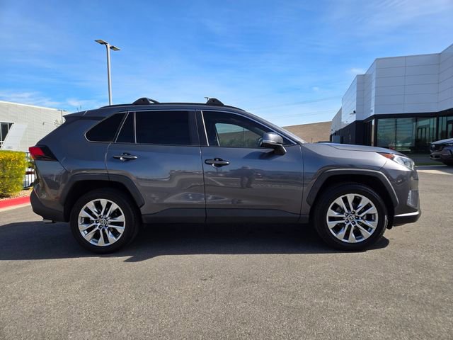 Used 2019 Toyota RAV4 XLE Premium w/ Carpet Mat Package image 7