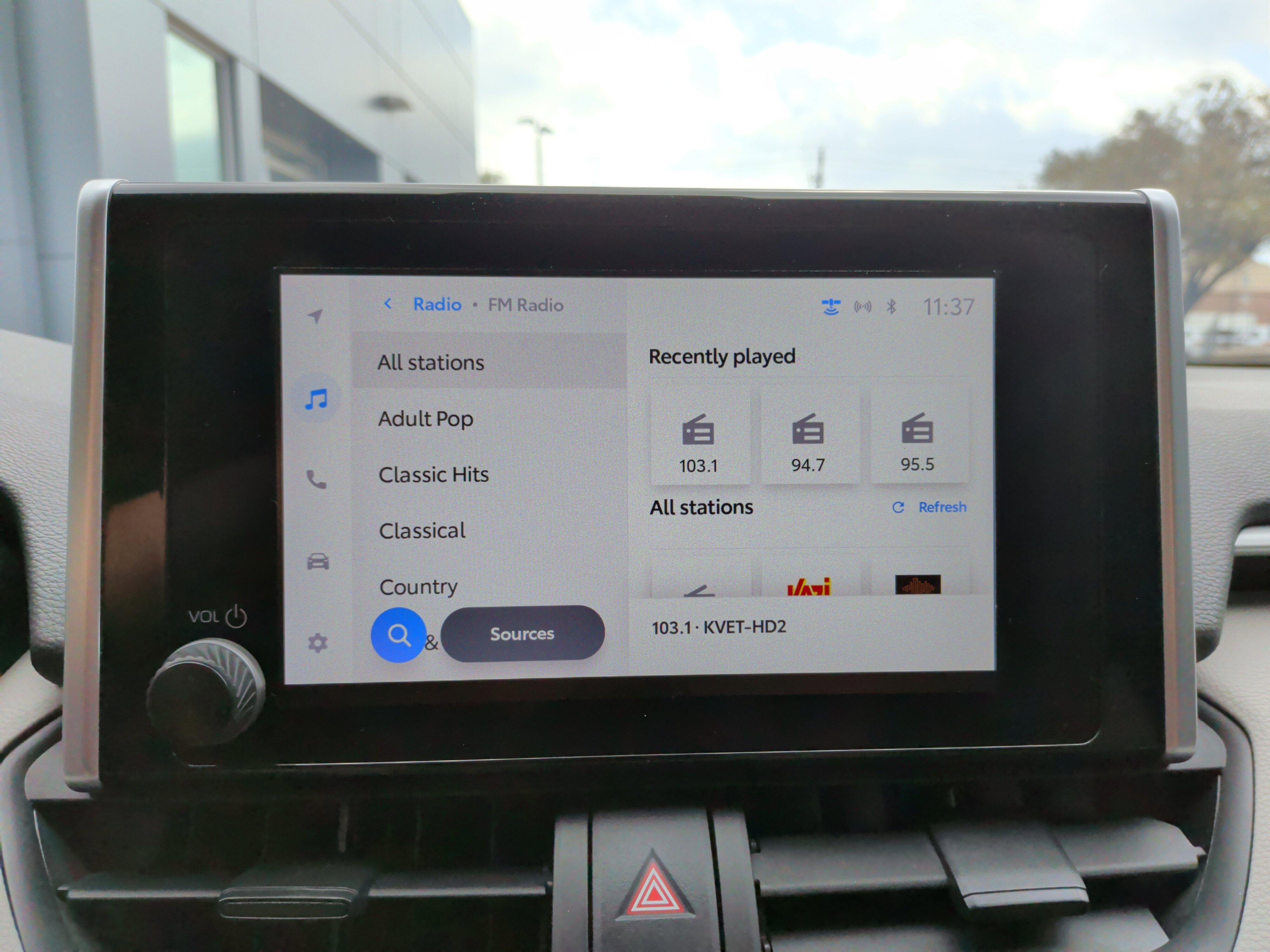 Used 2025 Toyota RAV4 XLE w/ Convenience Package image 22