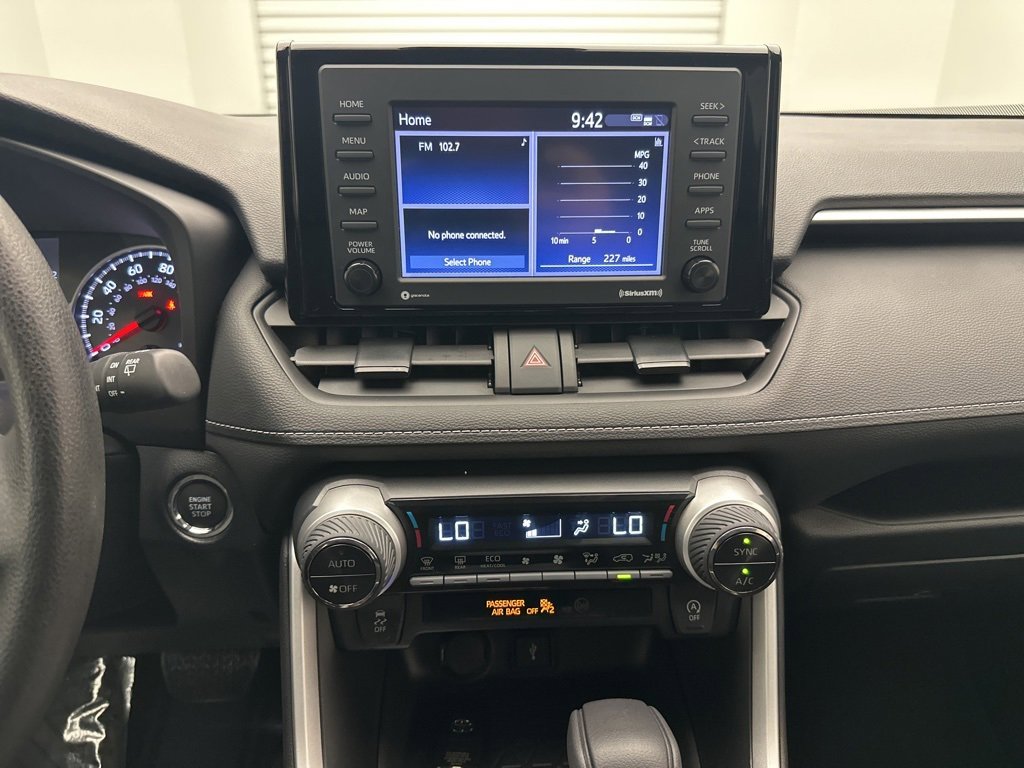 Used 2022 Toyota RAV4 XLE image 20