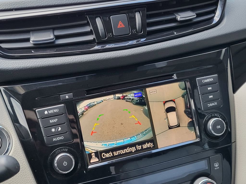 Used 2022 Nissan Rogue Sport SL w/ Premium Package image 16