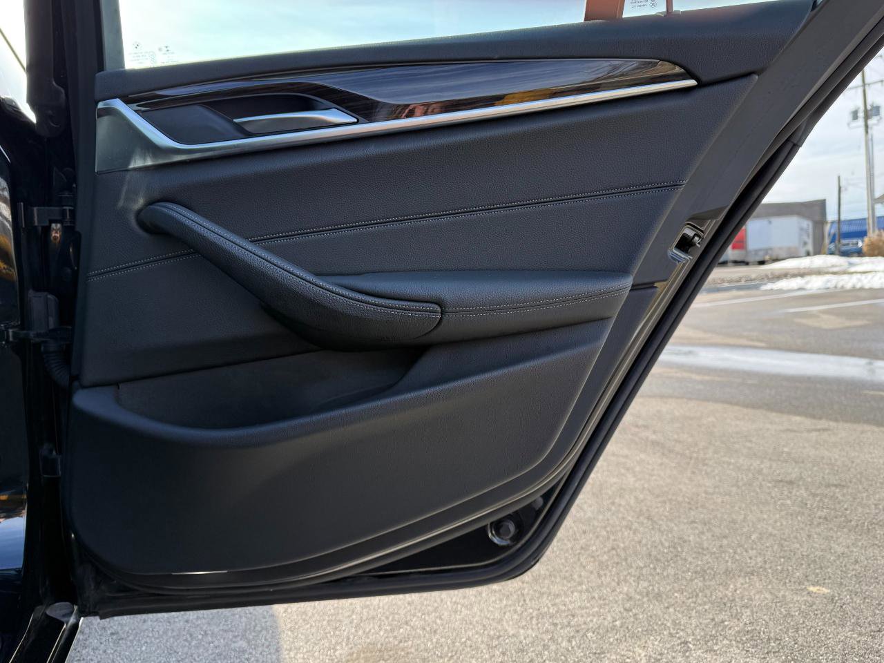 Used 2019 BMW 540i image 24