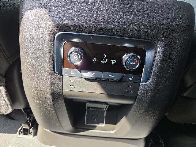 Certified 2025 Chevrolet Suburban RST w/ RST Capability Package AWD/4WD image 29