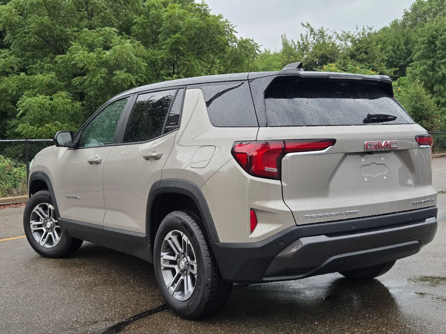 New 2026 GMC Terrain Elevation w/ Technology Package II AWD/4WD image 16