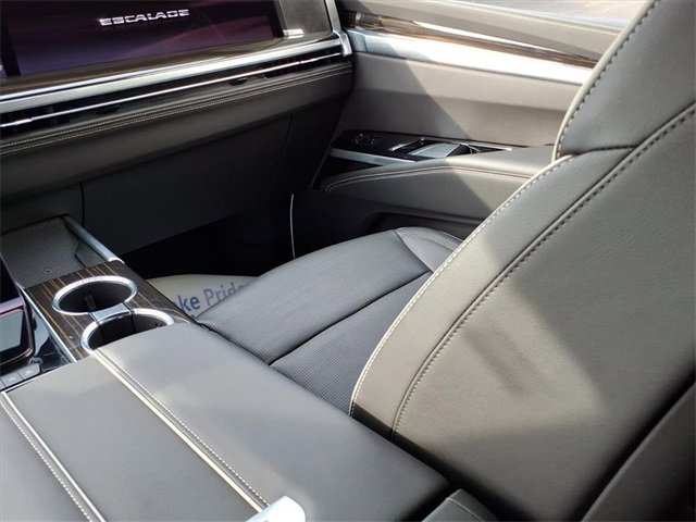 Certified 2025 Cadillac Escalade ESV Premium Luxury w/ LPO, Floor Liner Package image 11