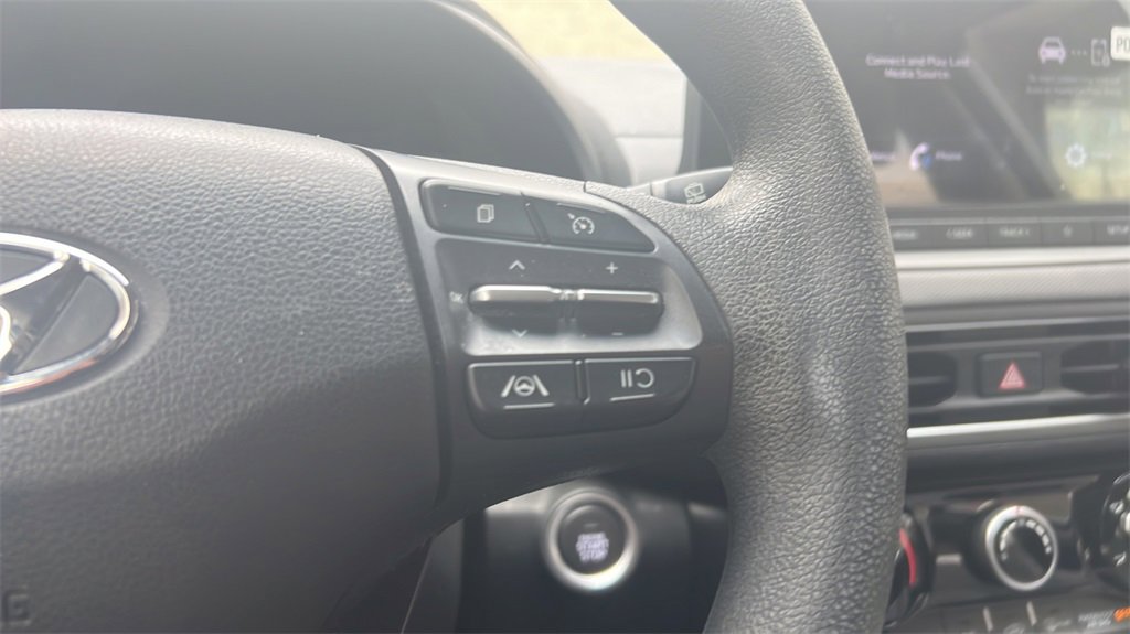 Used 2022 Hyundai Kona SEL image 26