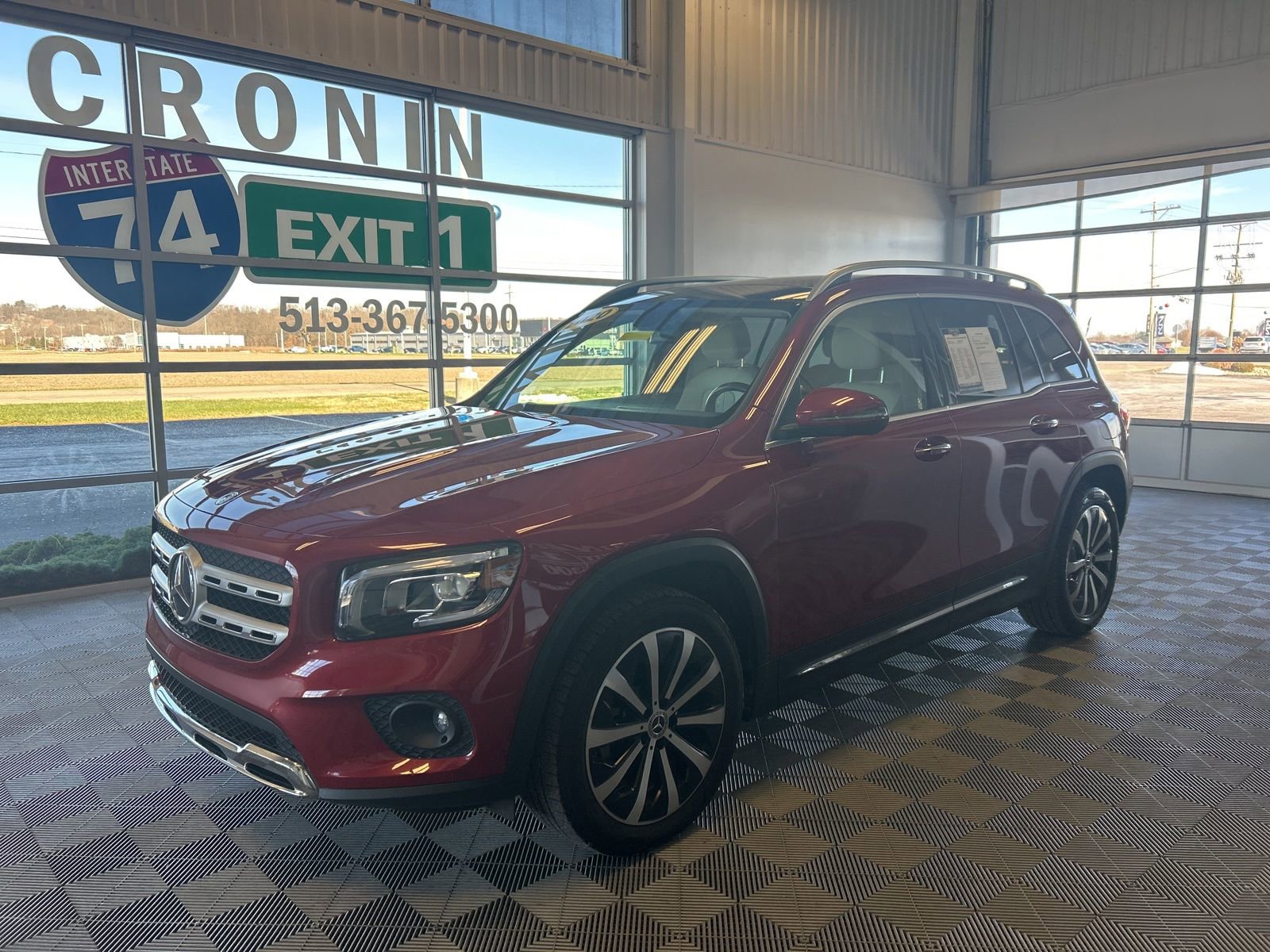 Used 2020 Mercedes-Benz GLB 250 4MATIC image 3