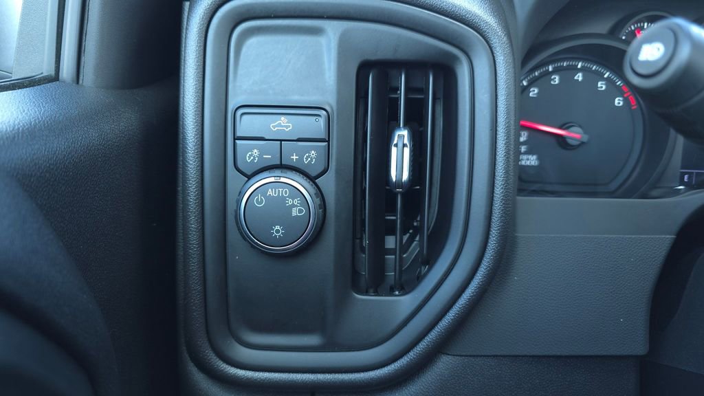 Used 2025 Chevrolet Silverado 1500 W/T RWD image 23