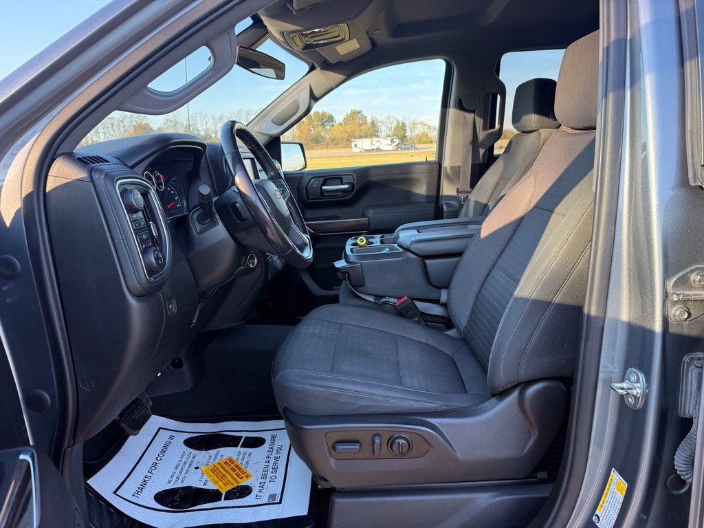 Used 2021 Chevrolet Silverado 1500 LT AWD/4WD image 27
